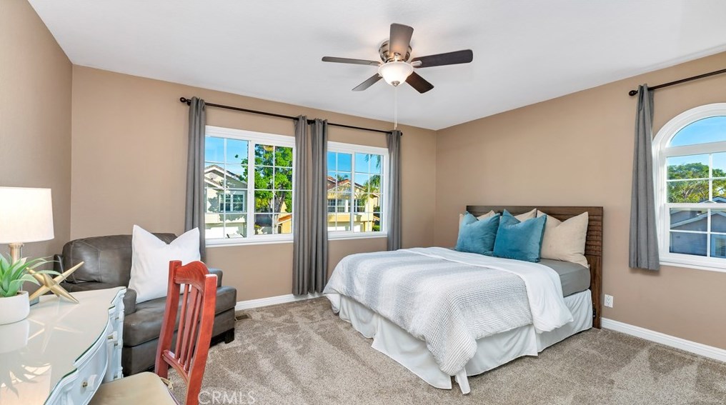 1 Descanso, Irvine CA  92620-1843 exterior