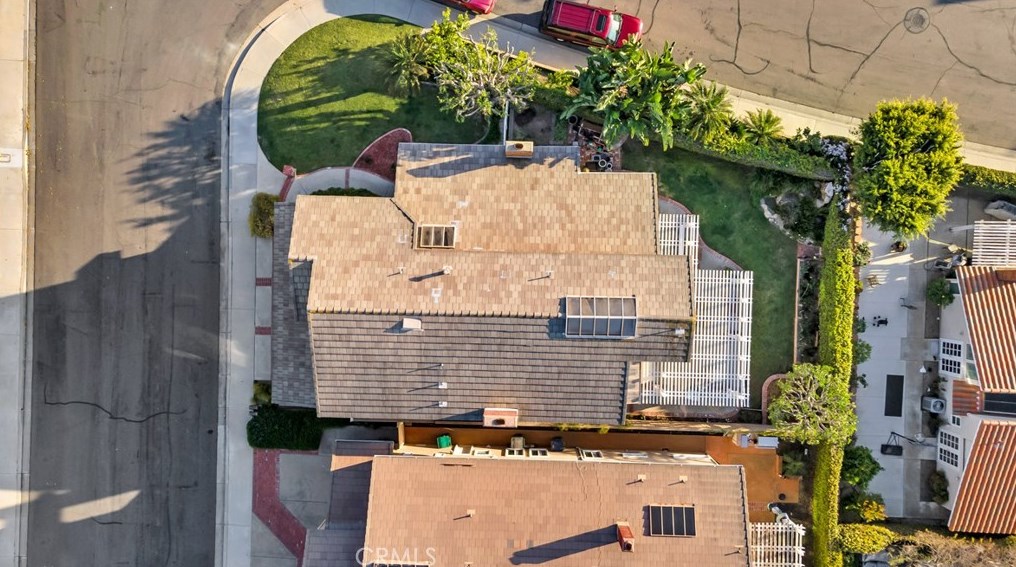 1 Descanso, Irvine CA  92620-1843 exterior