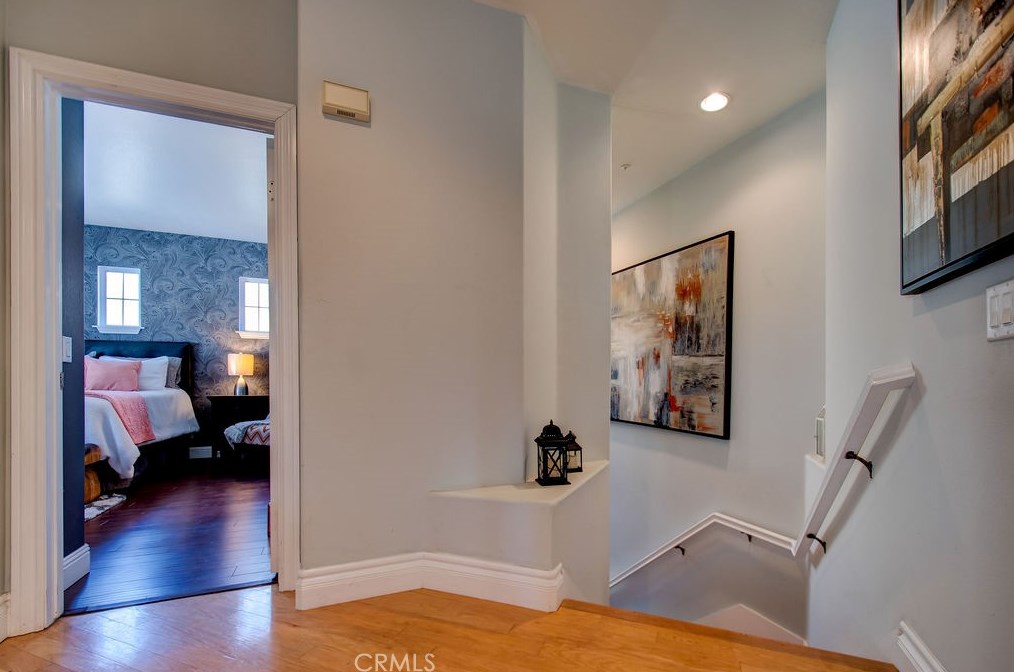 5 Bradford, Irvine CA  92602-0102 exterior