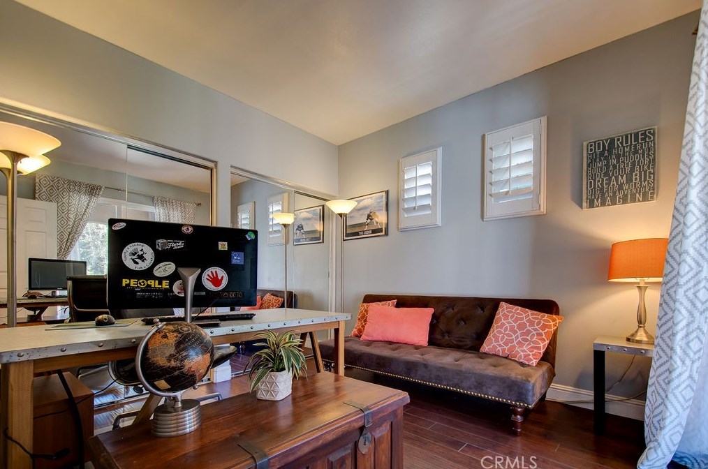 5 Bradford, Irvine CA  92602-0102 exterior