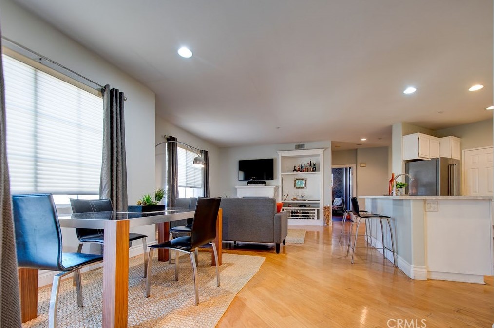 5 Bradford, Irvine CA  92602-0102 exterior