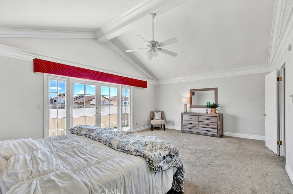 14631 Oak Ave, Irvine CA  92606-2166 exterior