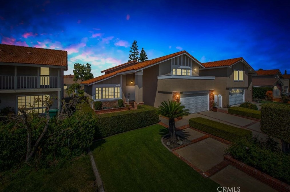 14631 Oak Ave, Irvine CA  92606-2166 exterior