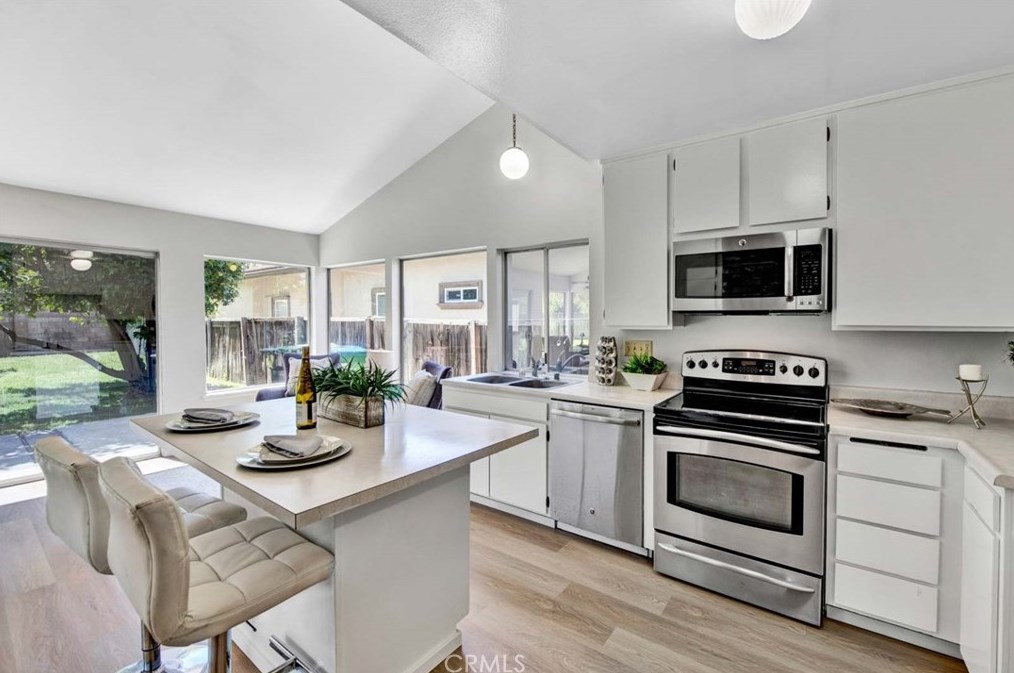 3572 Fenn St, Irvine CA  92614-6621 exterior