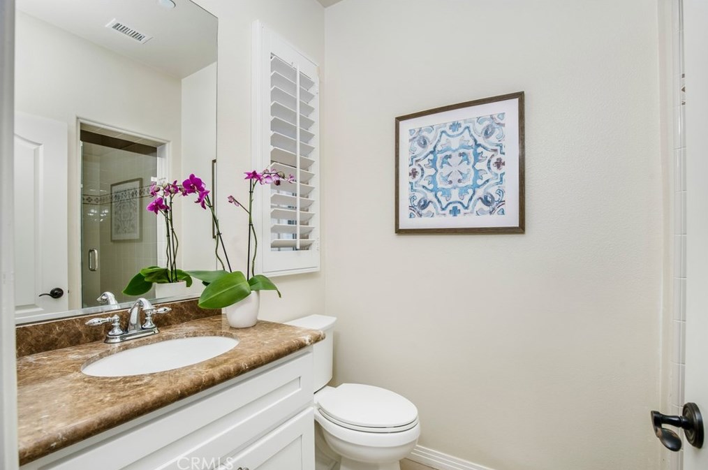 58 Townsend, Irvine CA  92620-2820 exterior