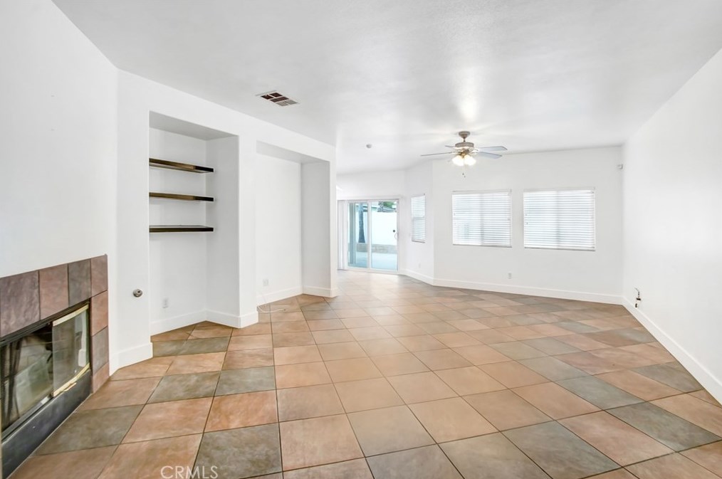 736 Provance St, Hemet CA  92545-6364 exterior