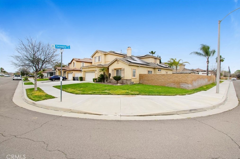 736 Provance St, Hemet CA  92545-6364 exterior