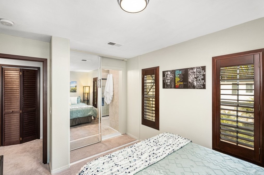 1502 Circulo Brindisi, Chula Vista CA  91915-4132 exterior