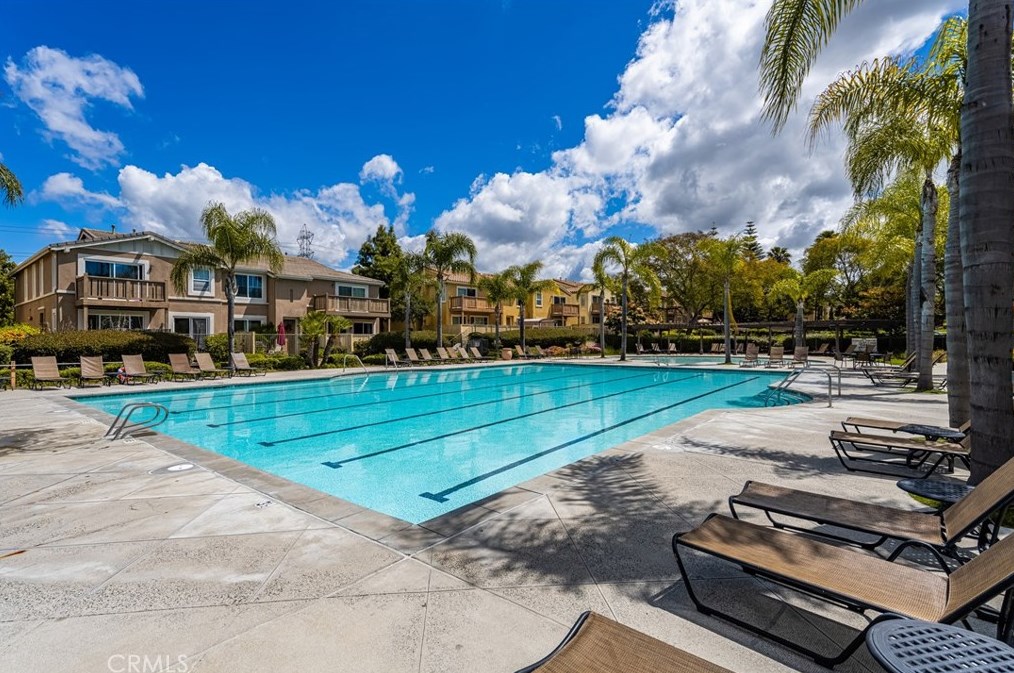 1502 Circulo Brindisi, Chula Vista CA  91915-4132 exterior