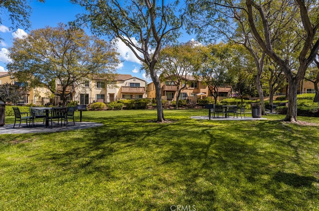 1502 Circulo Brindisi, Chula Vista CA  91915-4132 exterior