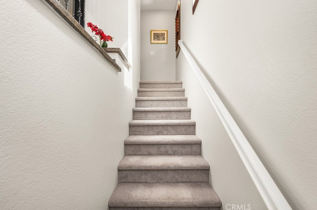 1502 Circulo Brindisi, Chula Vista CA  91915-4132 exterior