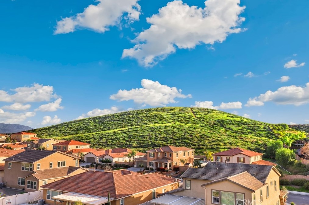 35543 Laurel Tree Ct, Winchester CA  92596-8103 exterior