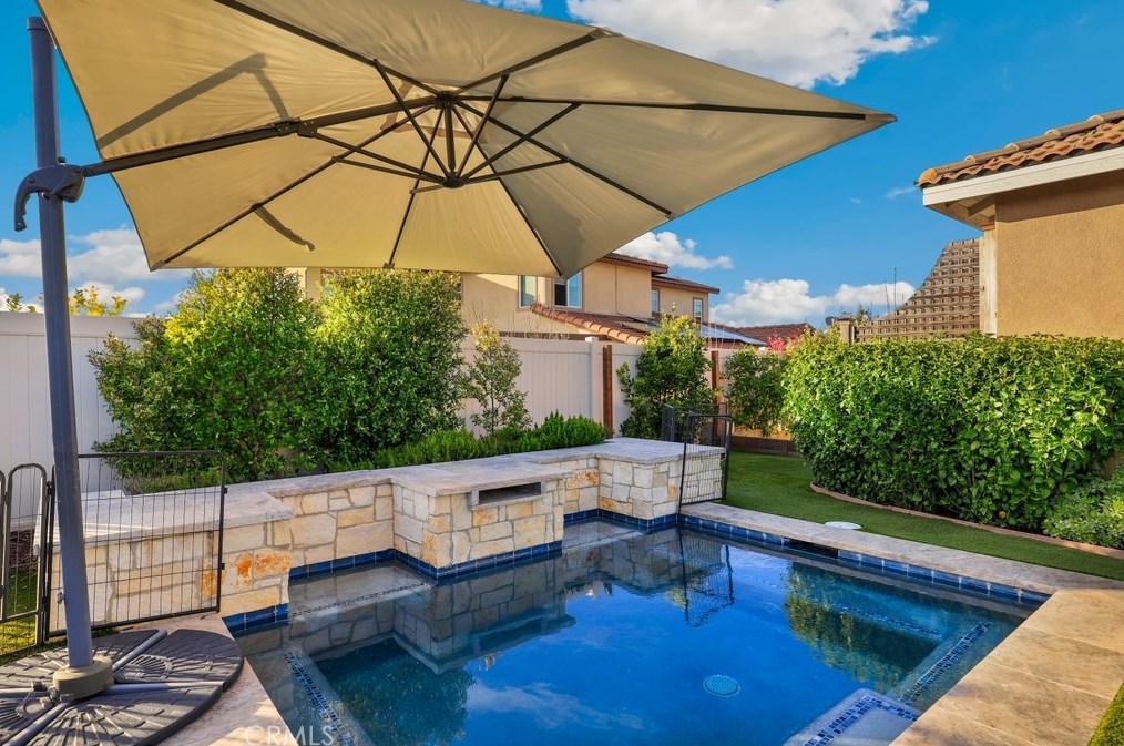 35543 Laurel Tree Ct, Winchester CA  92596-8103 exterior