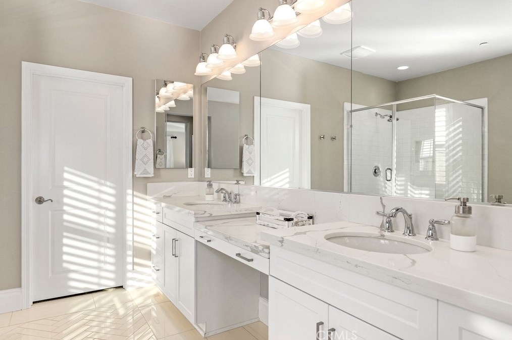 35543 Laurel Tree Ct, Winchester CA  92596-8103 exterior