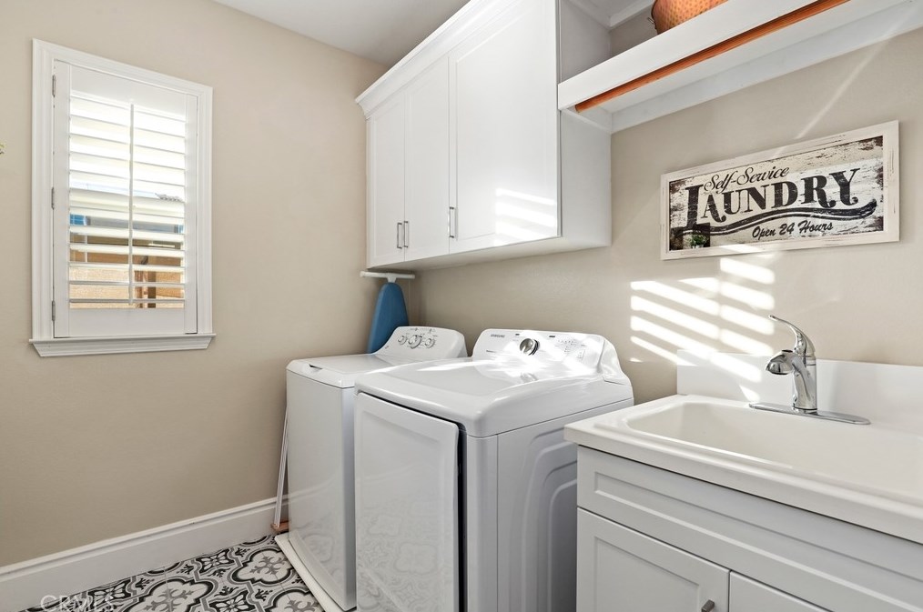 35543 Laurel Tree Ct, Winchester CA  92596-8103 exterior