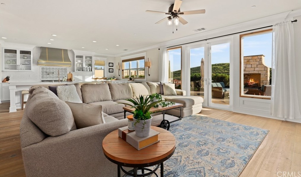 35543 Laurel Tree Ct, Winchester CA  92596-8103 exterior