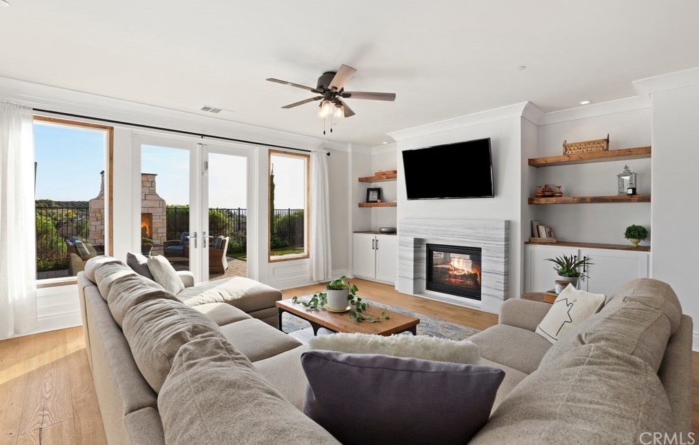 35543 Laurel Tree Ct, Winchester CA  92596-8103 exterior