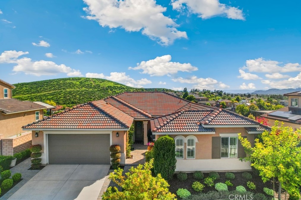 35543 Laurel Tree Ct, Winchester CA  92596-8103 exterior