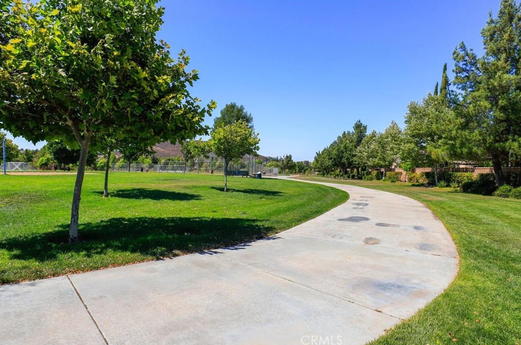 35543 Laurel Tree Ct, Winchester CA  92596-8103 exterior