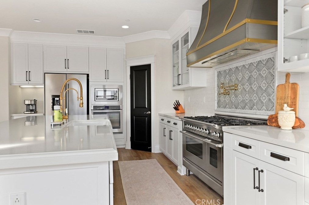 35543 Laurel Tree Ct, Winchester CA  92596-8103 exterior