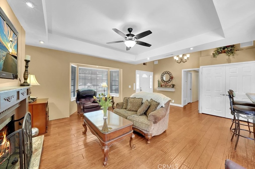 24376 La Hermosa Ave, Laguna Beach CA  92677-2177 exterior