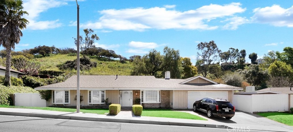 24376 La Hermosa Ave, Laguna Beach CA  92677-2177 exterior