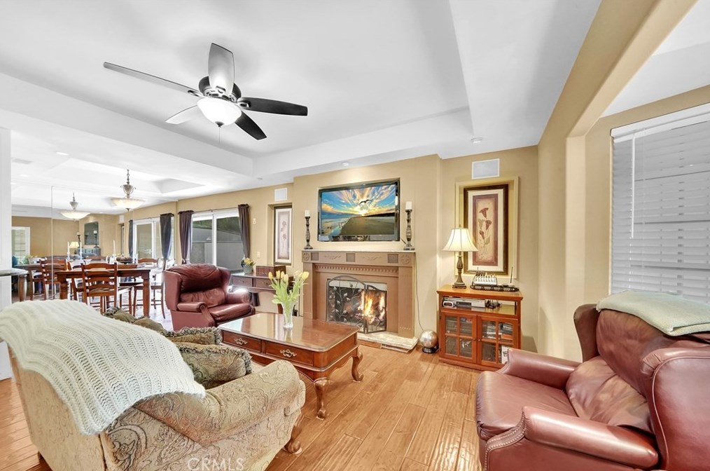 24376 La Hermosa Ave, Laguna Beach CA  92677-2177 exterior