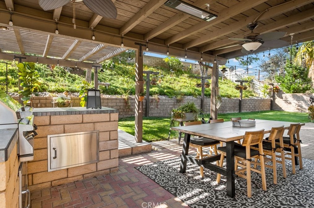 22458 Mountain View Rd, Moreno Valley CA  92557-2655 exterior