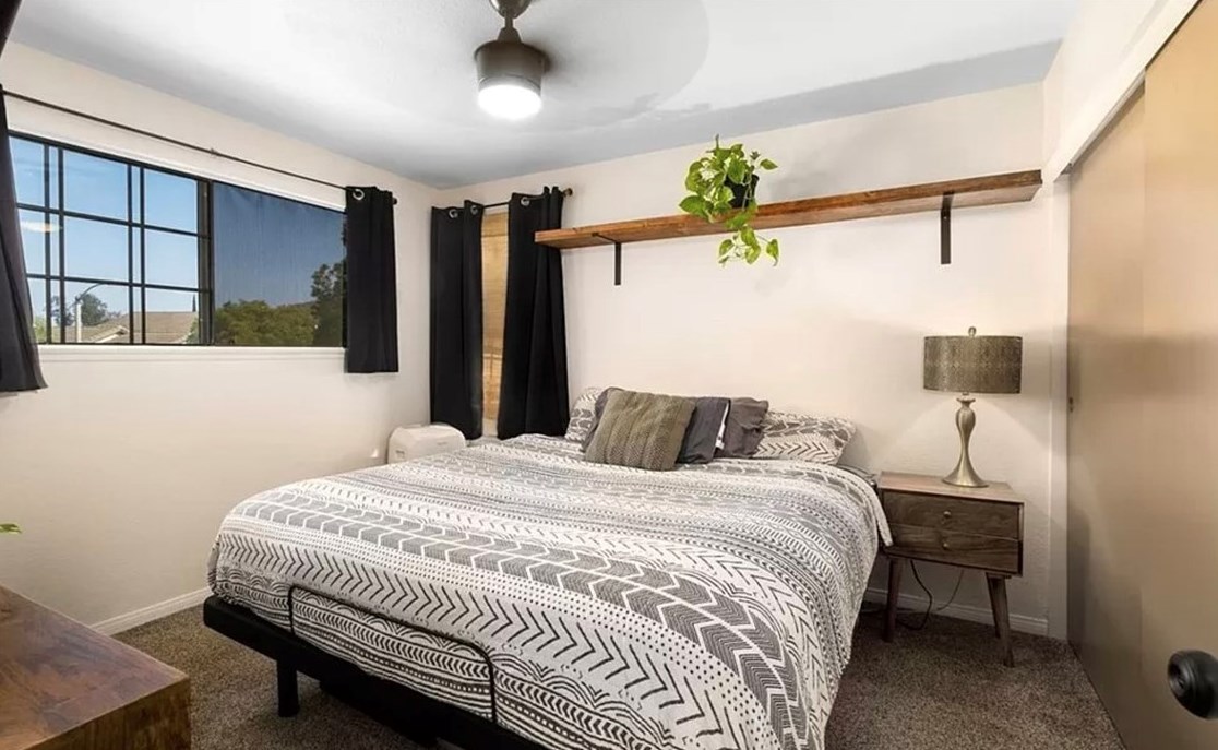 22458 Mountain View Rd, Moreno Valley CA  92557-2655 exterior