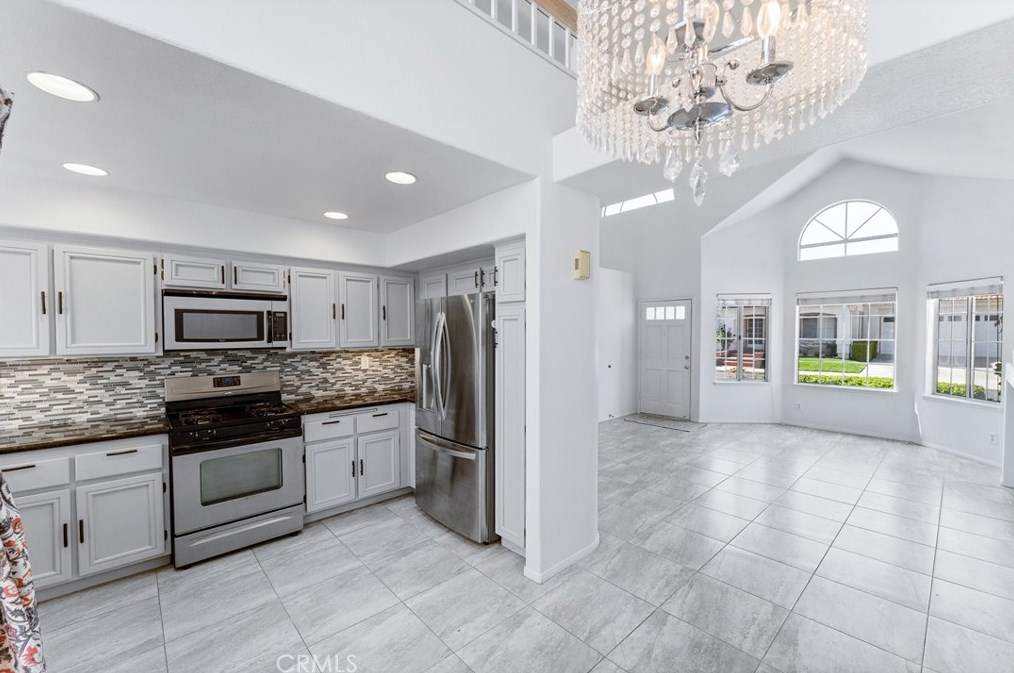 18 Santa Clara, Laguna Beach CA  92656-1319 exterior