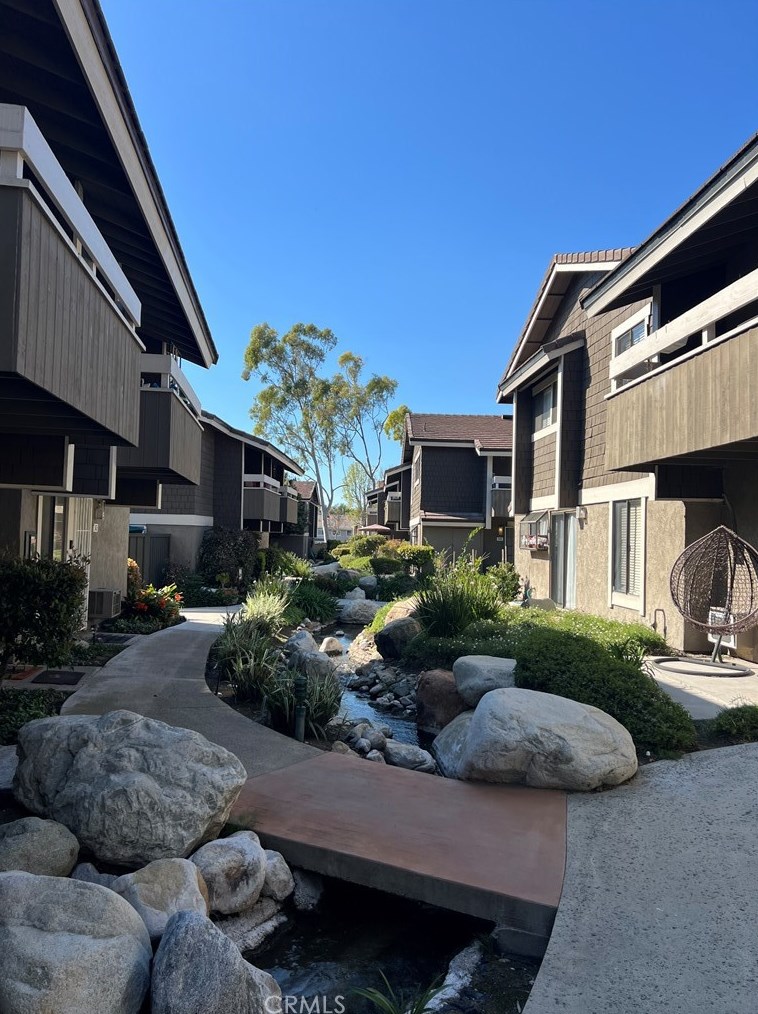 306 Streamwood, Irvine CA  92620-1968 exterior