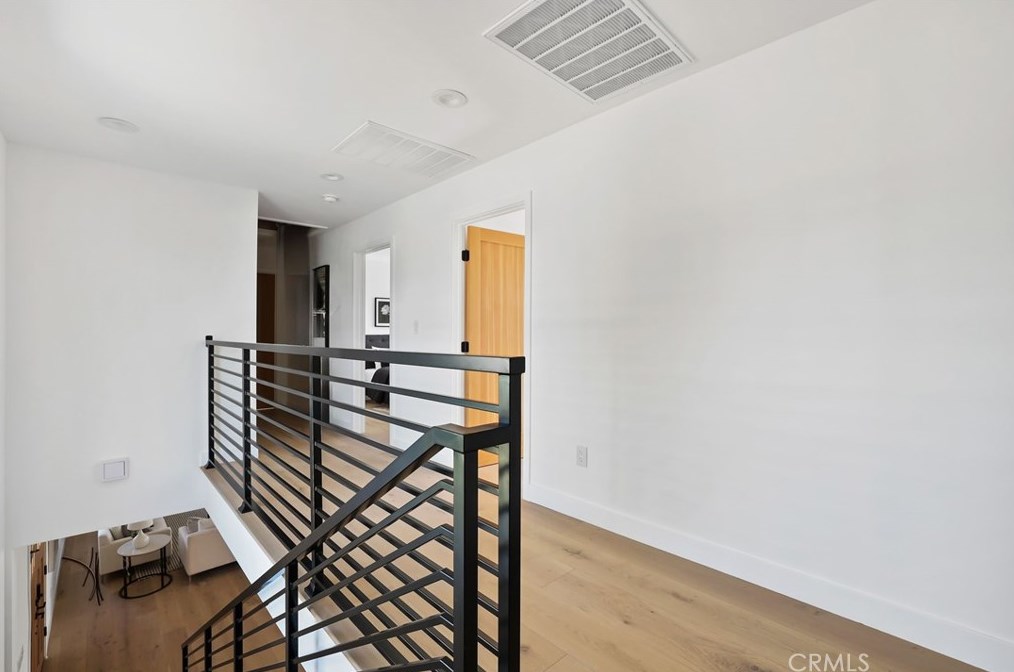 11872 Gladstone Dr, Santa Ana CA  92705-2938 exterior