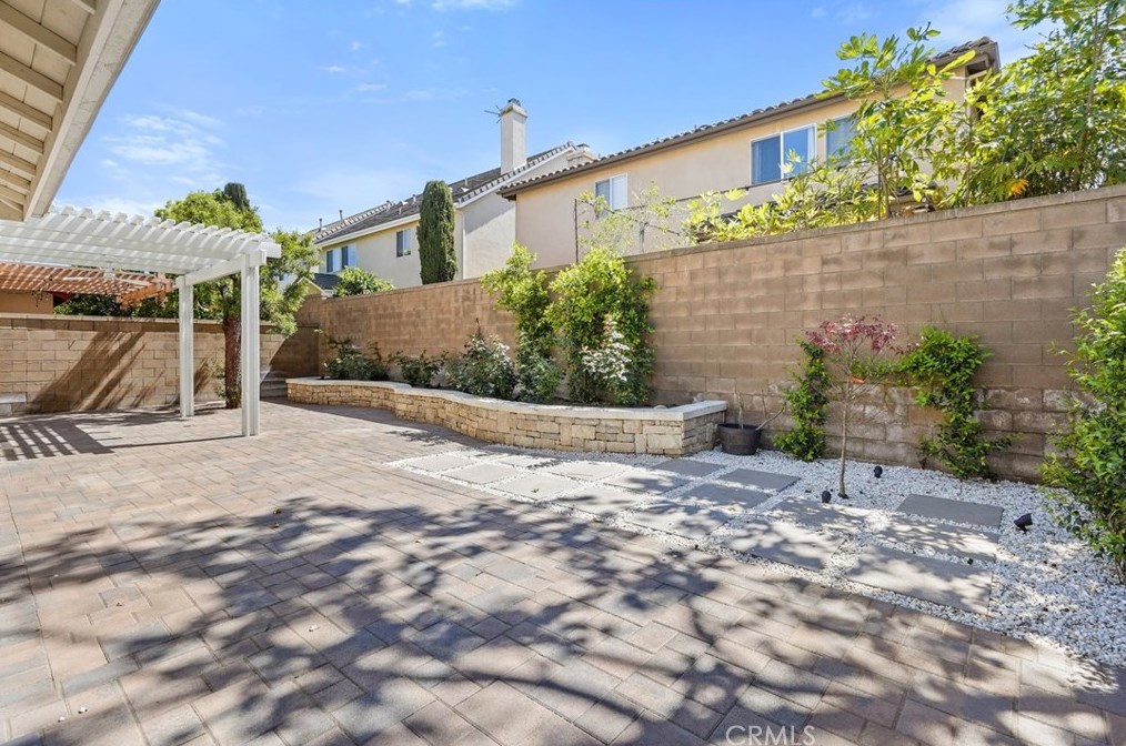 28 Rosenblum, Irvine CA  92602-2406 exterior