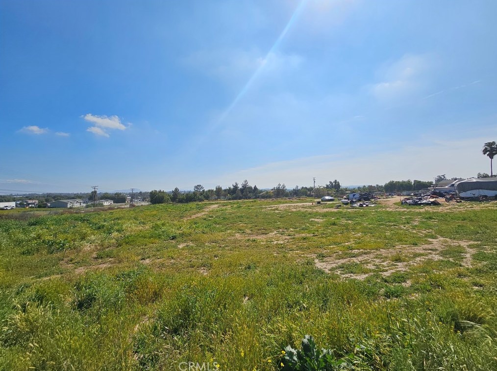 20185 Markham St, Perris CA  92570-7956 exterior