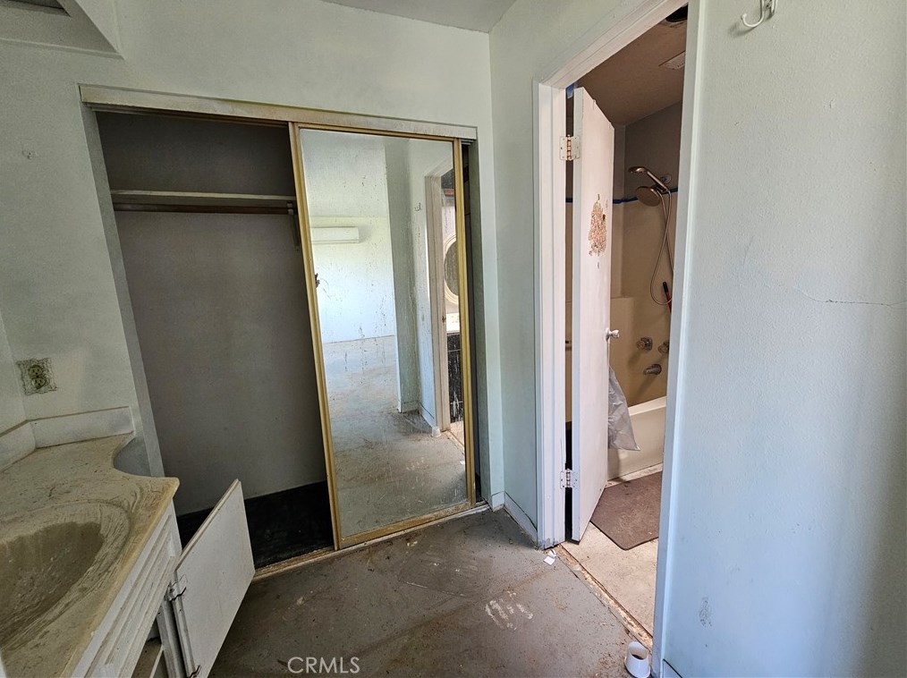 20185 Markham St, Perris CA  92570-7956 exterior