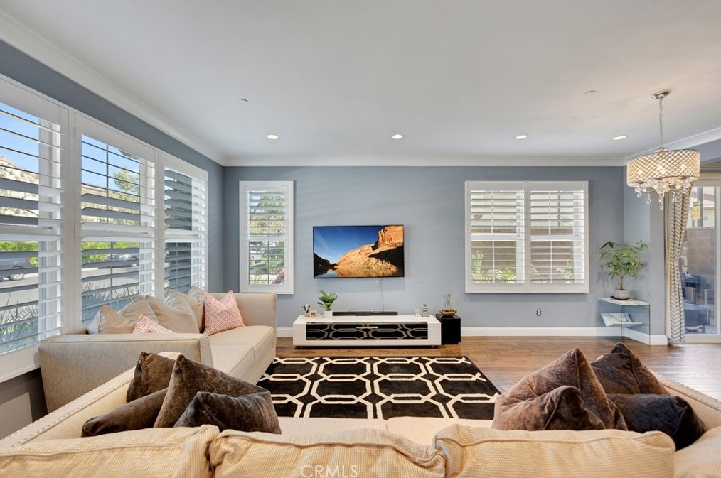 210 Overbrook, Irvine CA  92620-2169 exterior