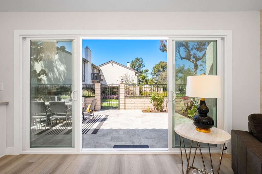 12 Redwood Tree Ln, Irvine CA  92612-2226 exterior