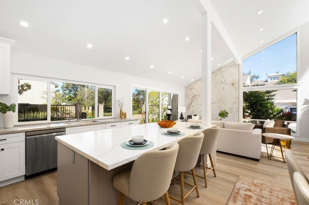 12 Redwood Tree Ln, Irvine CA  92612-2226 exterior