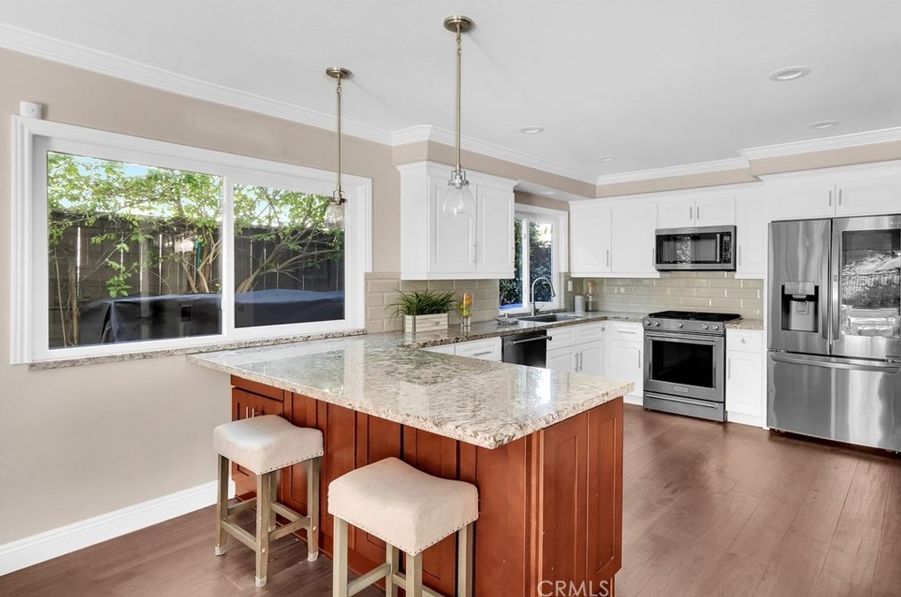 11 Sundown Dr, Trabuco Canyon CA  92679-5300 exterior