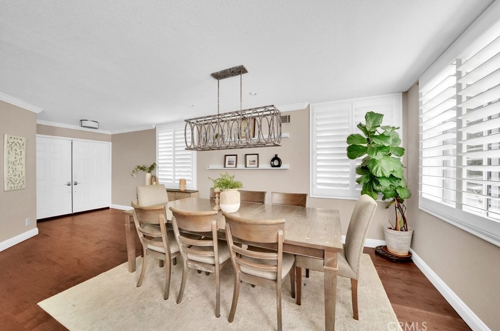 11 Sundown Dr, Trabuco Canyon CA  92679-5300 exterior