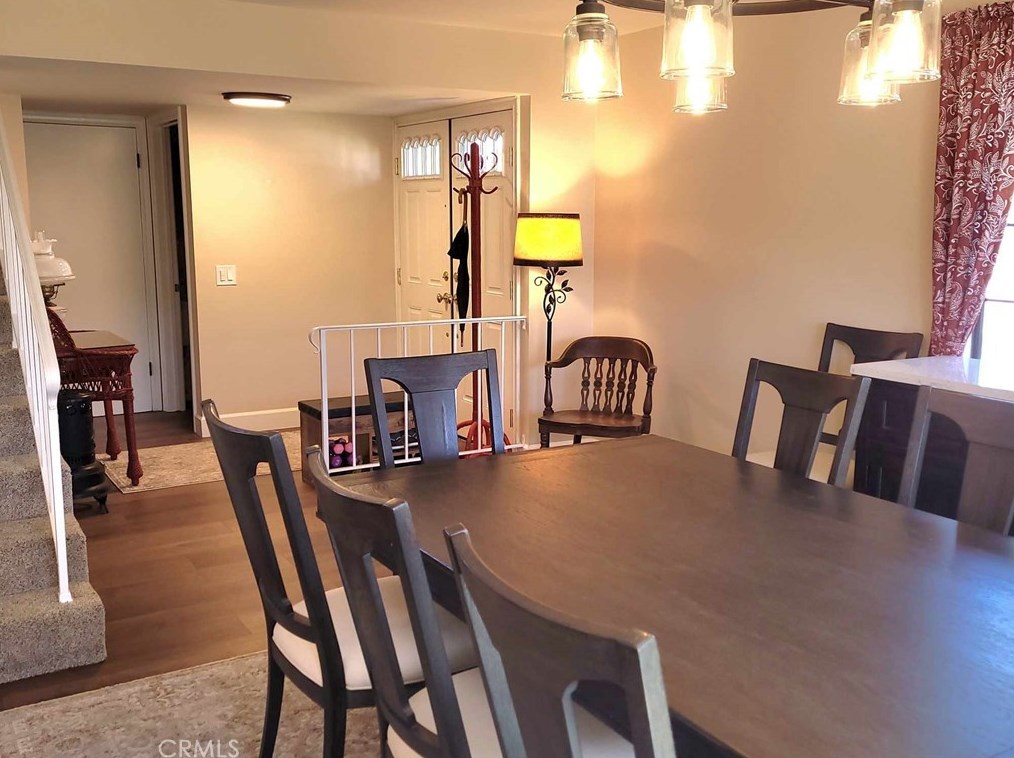 19451 Mclaren Ln, Huntington Beach CA  92646-2757 exterior