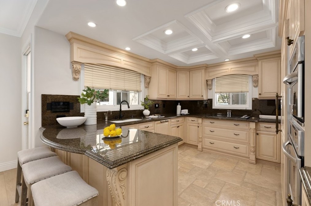 74 Chandon, Newport Beach CA  92657-1111 exterior