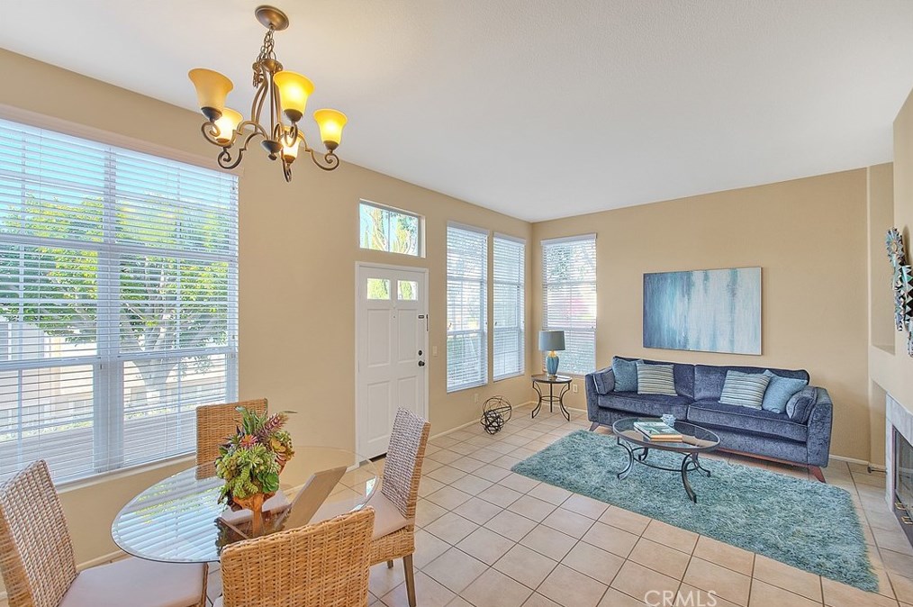 8027 Naples Ln, Anaheim CA  92808-2436 exterior