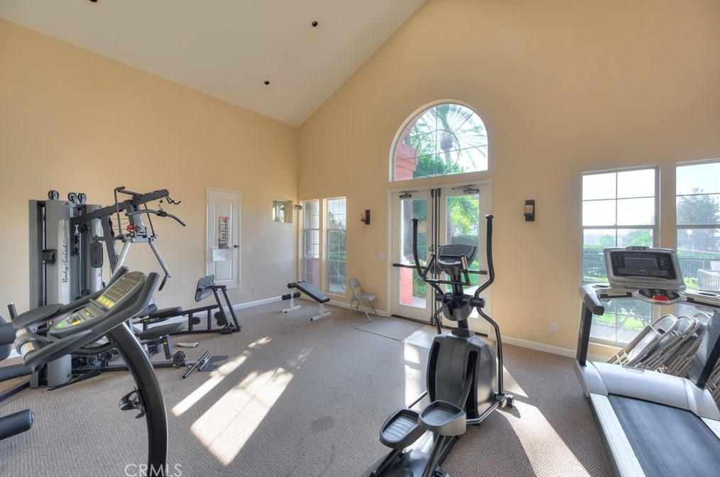 8027 Naples Ln, Anaheim CA  92808-2436 exterior