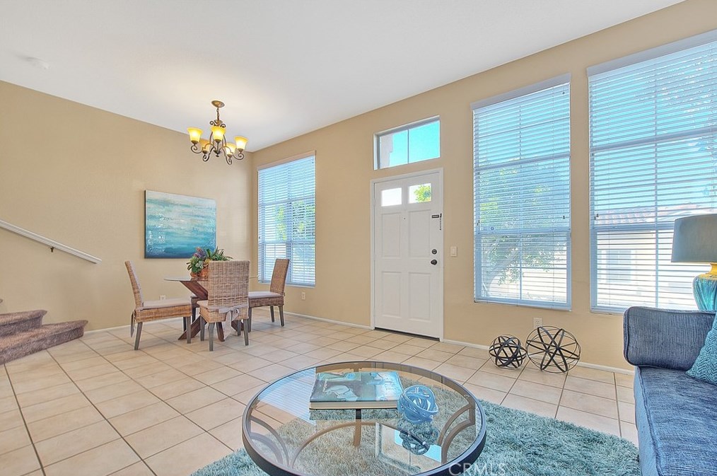 8027 Naples Ln, Anaheim CA  92808-2436 exterior