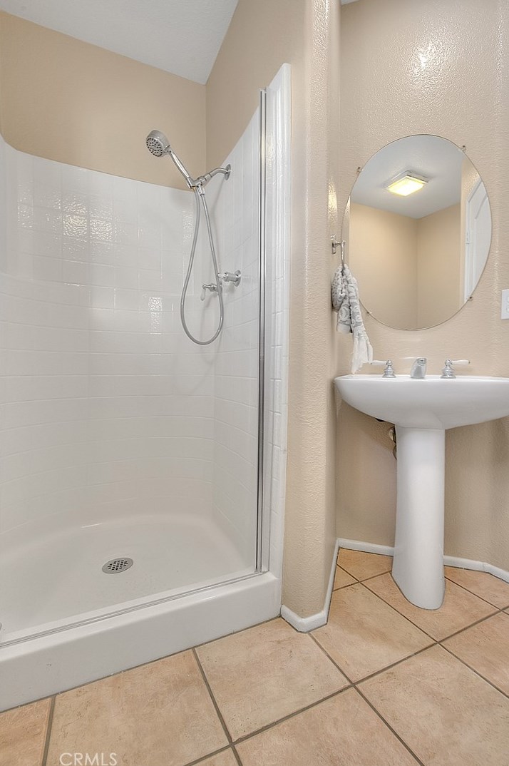 8027 Naples Ln, Anaheim CA  92808-2436 exterior