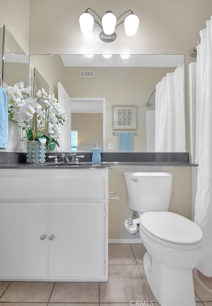 8027 Naples Ln, Anaheim CA  92808-2436 exterior