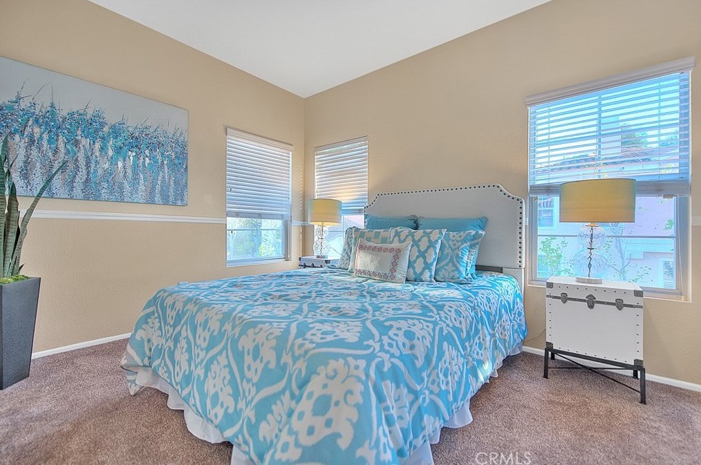 8027 Naples Ln, Anaheim CA  92808-2436 exterior