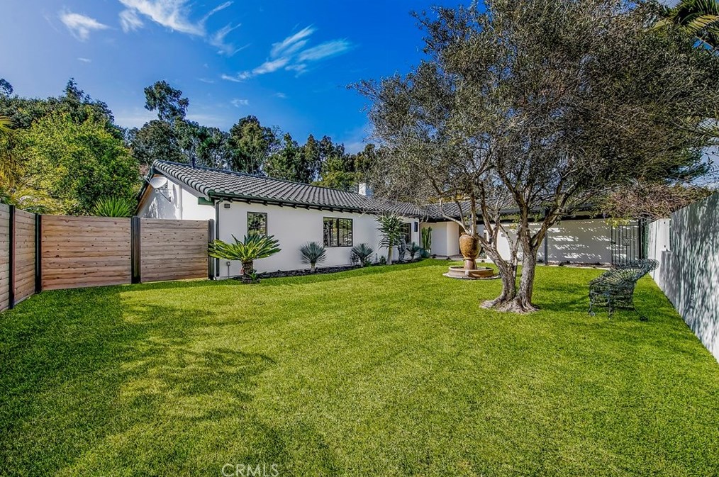 30511 Paseo Del Valle, Laguna Beach CA  92677-2314 exterior