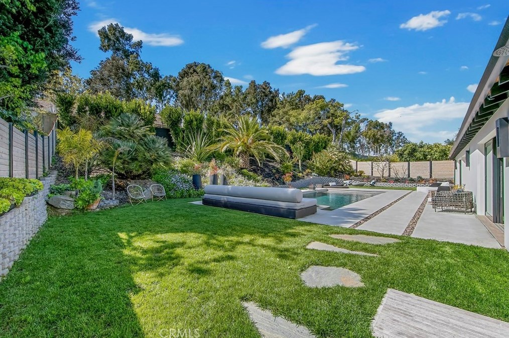30511 Paseo Del Valle, Laguna Beach CA  92677-2314 exterior